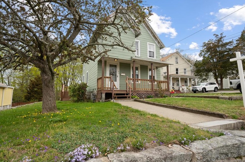 26 Georgiana St, United States Coast Guard Ac, CT 06320