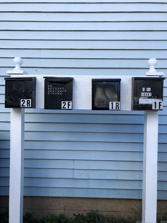 20 Diamond St, Union City CT  06770-2848 exterior