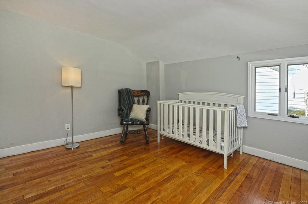 100 Lakeview Ter, New Haven CT  06515-1811 exterior