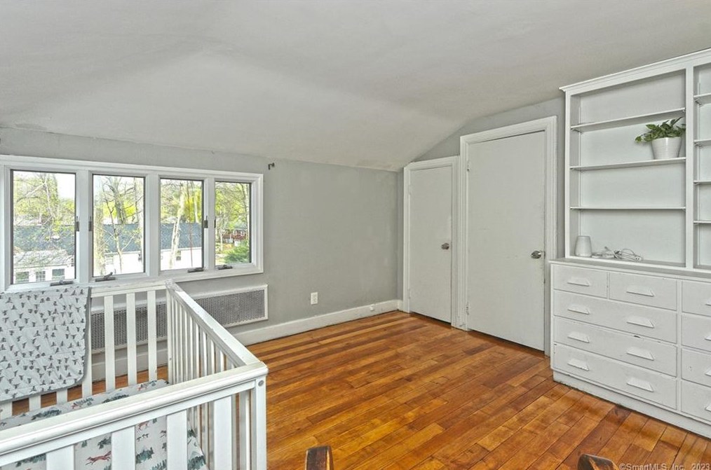 100 Lakeview Ter, New Haven CT  06515-1811 exterior