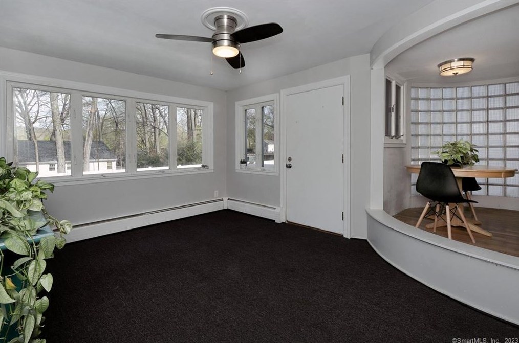 100 Lakeview Ter, New Haven CT  06515-1811 exterior