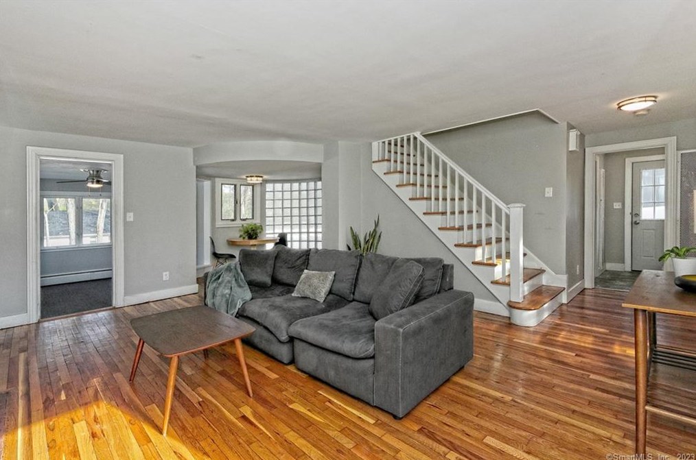 100 Lakeview Ter, New Haven CT  06515-1811 exterior