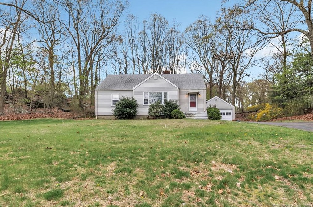 65 Pumpkin Ground Rd, Stratford, CT 06614