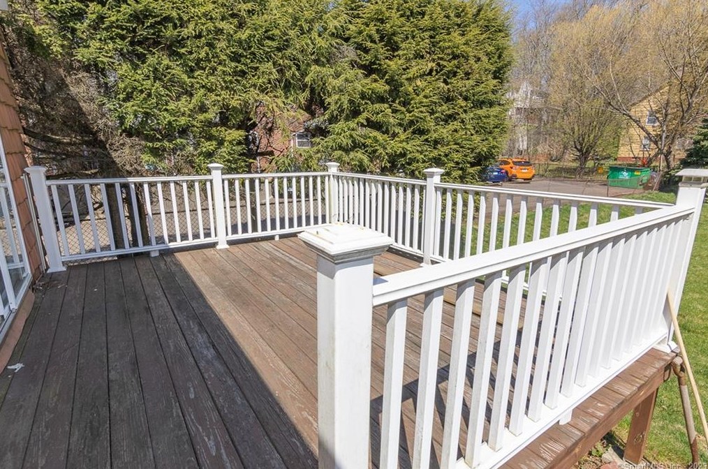 125 Kensington Ave, Meriden CT  06451-2011 exterior