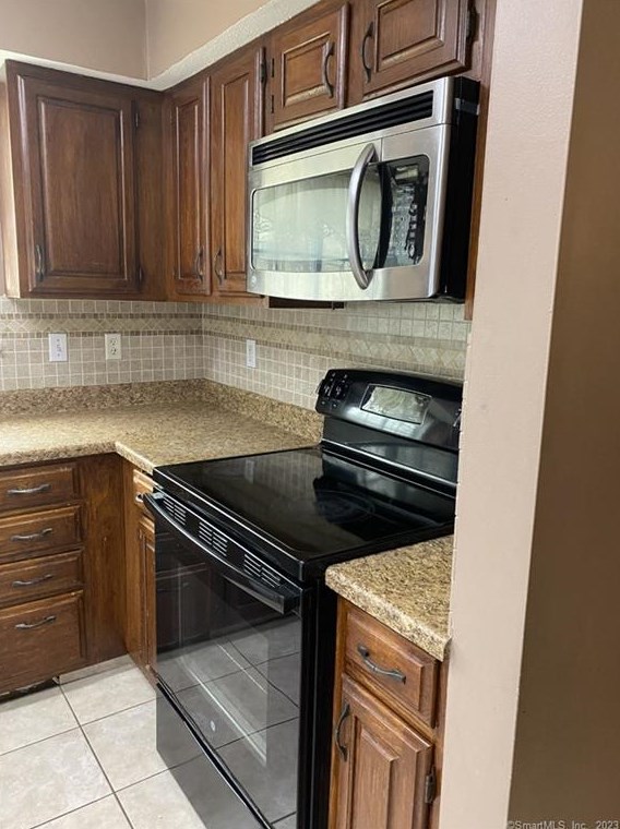 3 Forest Glen Cir #16, Middletown, CT