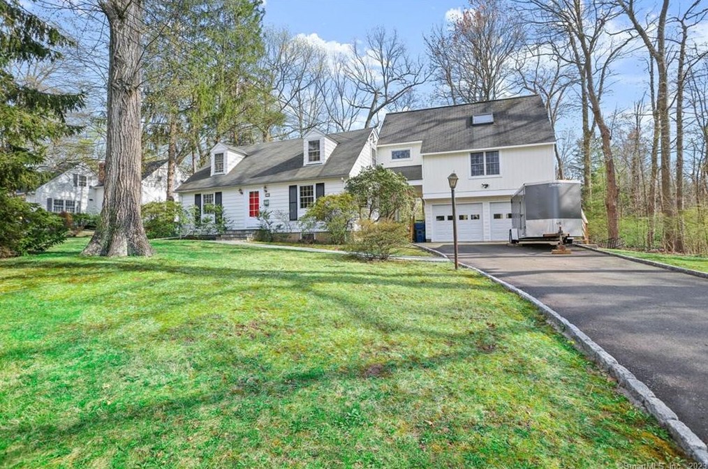 90 Douglas Rd, New Canaan, CT 06840
