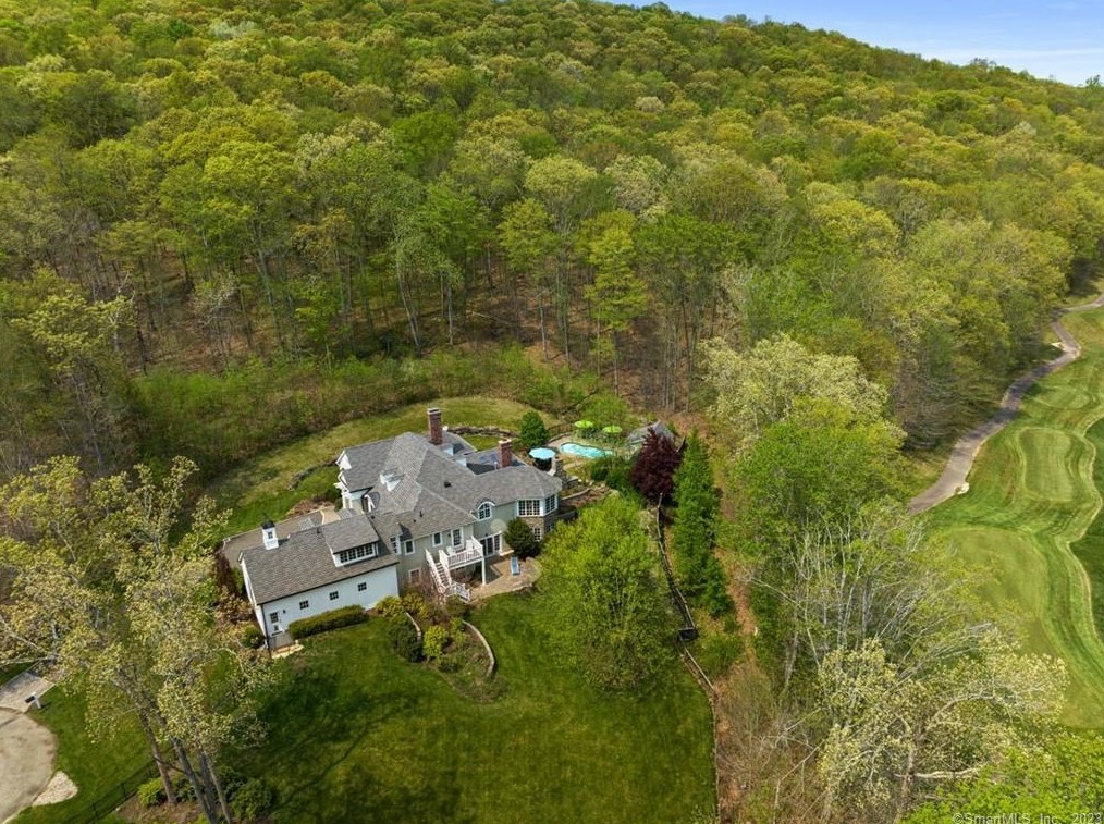 302 Fox Hopyard Rd, East Haddam, CT 06423