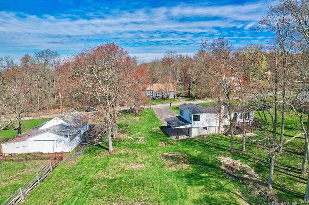 51 White St, Watertown CT  06795-1603 exterior