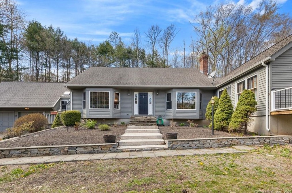 24 County Rd, North Branford, CT 06471