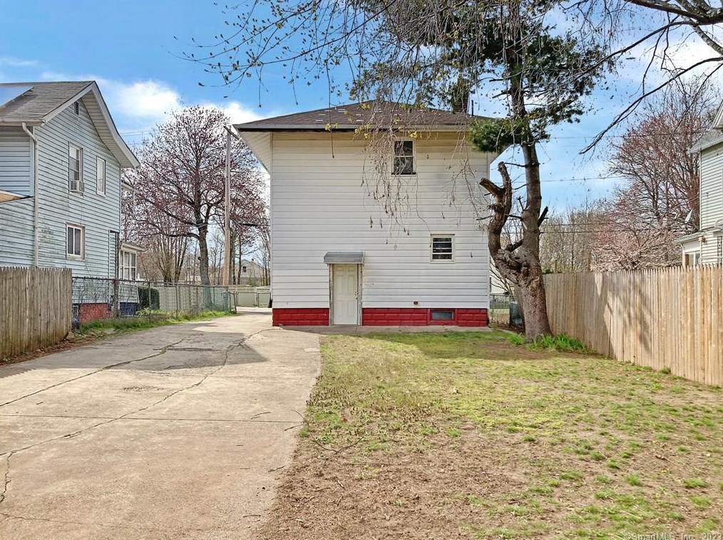 37 Watson St, New Haven, CT 06511