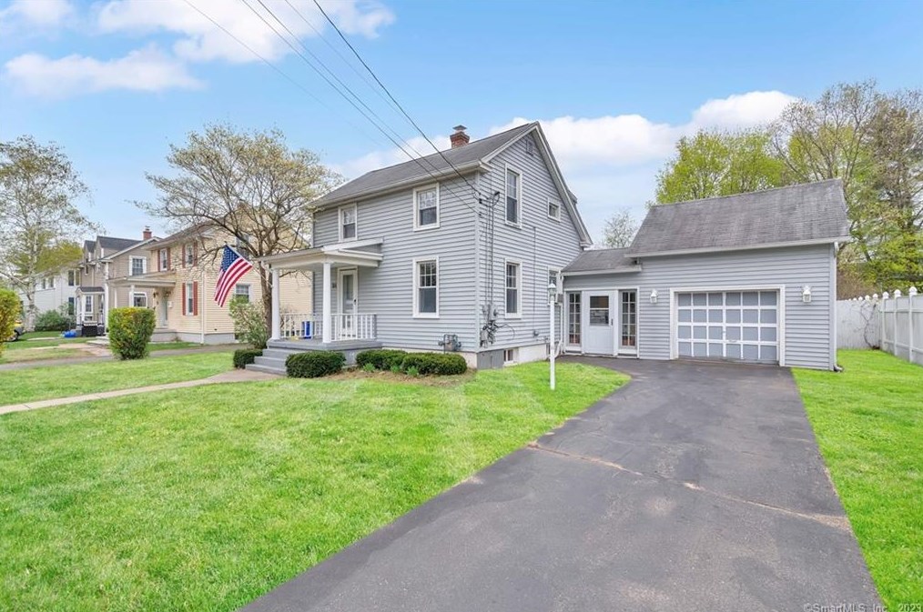 24 Dexter Rd, Windsor Locks, CT 06096