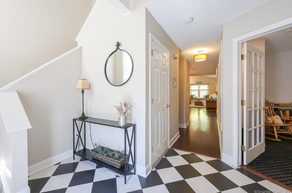 9 Quarry Village #9, Cheshire, CT 06410