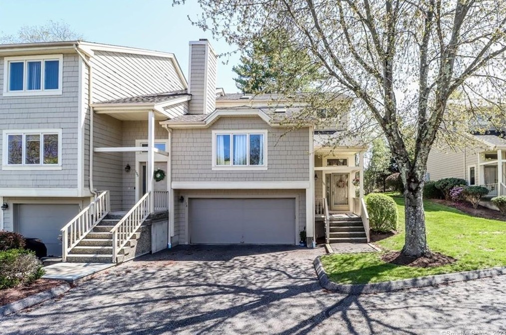 12 Blvd Dr #136, Danbury, CT 06810