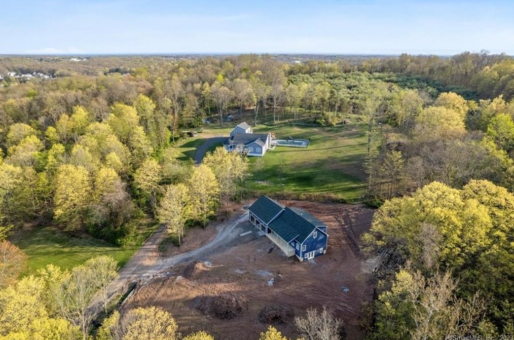 70 Great Hill Rd, North Branford, CT 06471