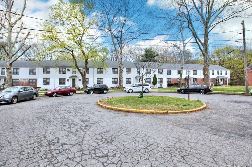 78 Mencel Cir #a, Bridgeport, CT 06610