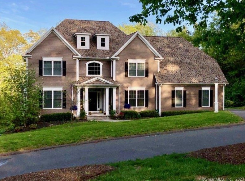 28 Sweetheart Mountain Rd, Collinsville, CT 06019