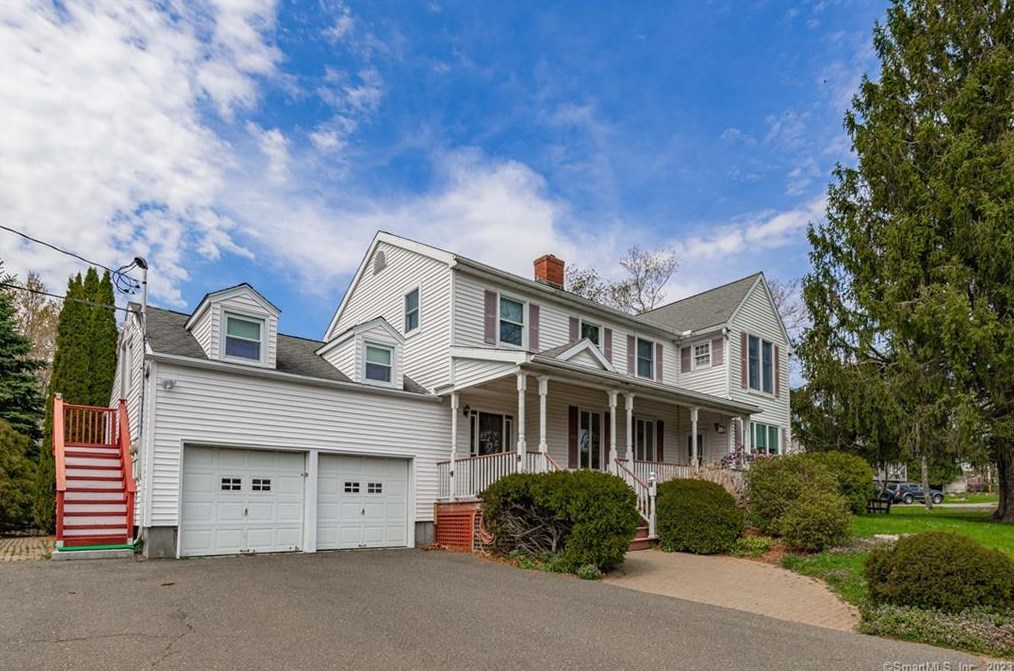 206 Upper Grassy Hill Rd, Woodbury, CT 06798