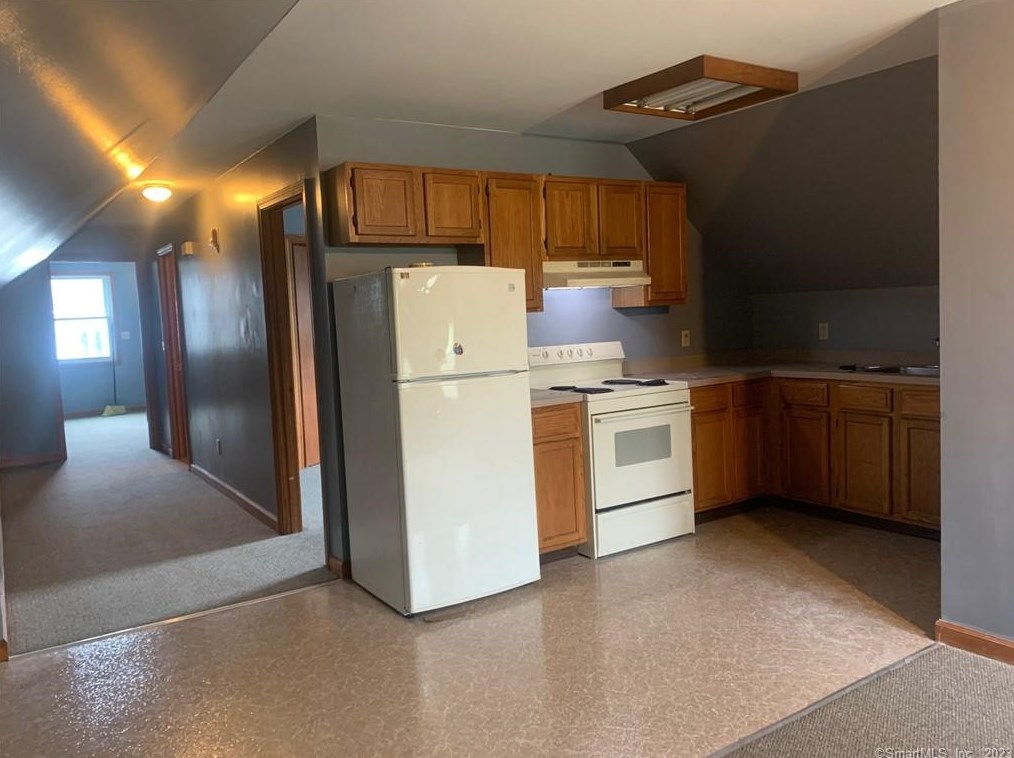 443 Roosevelt Dr, Derby, CT 06418