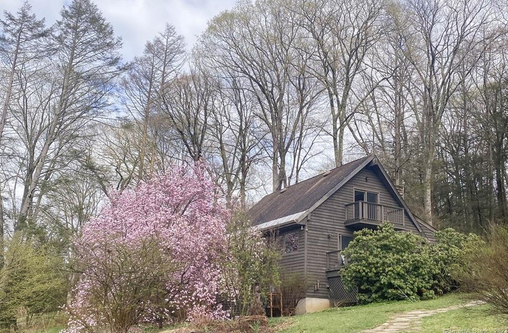 300 Low Rd, West Woods, CT 06069