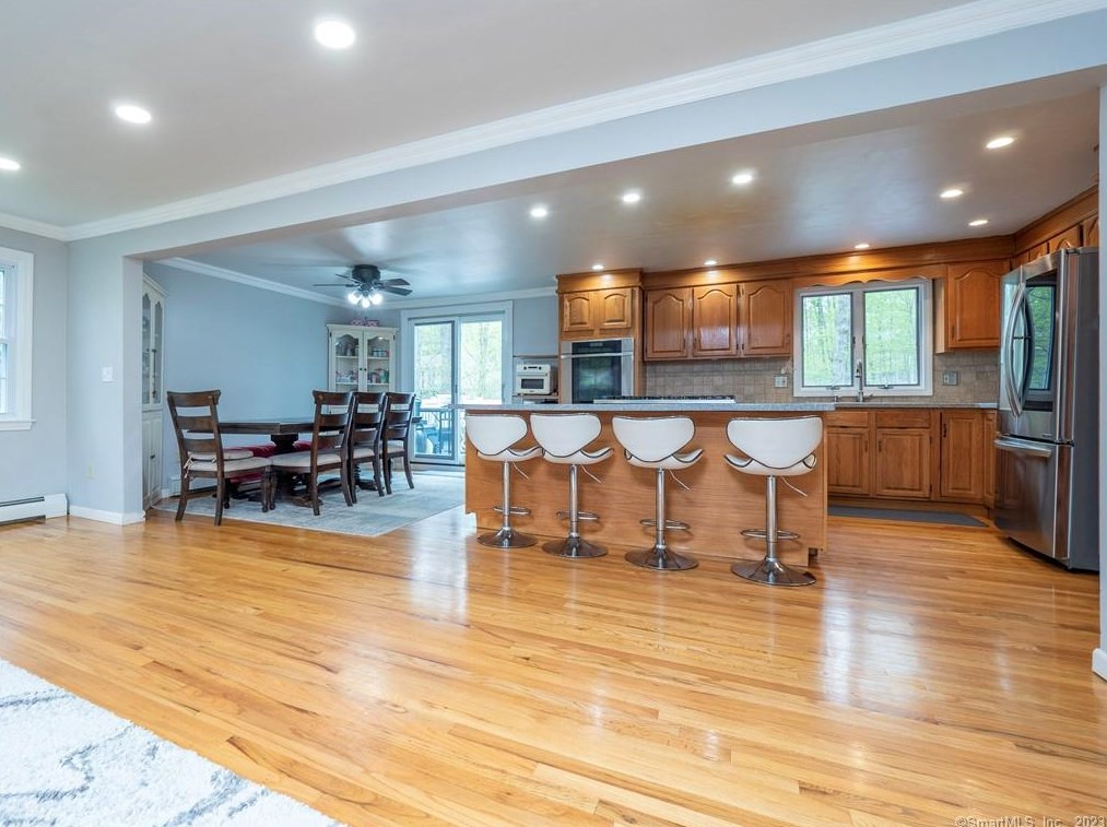 115 Walnut Grove Rd, Ridgefield, CT 06877