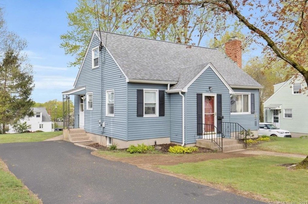 43 Willard Rd, Manchester, CT 06042
