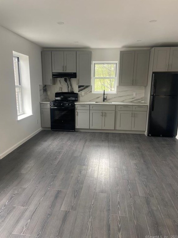1472 Baldwin St #2s, Waterbury, CT 06706