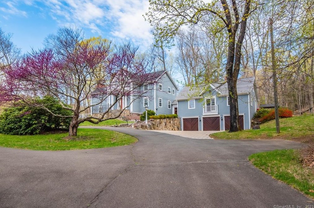 275 Wewaka Brook Rd, Bridgewater CT  06752-1714 exterior