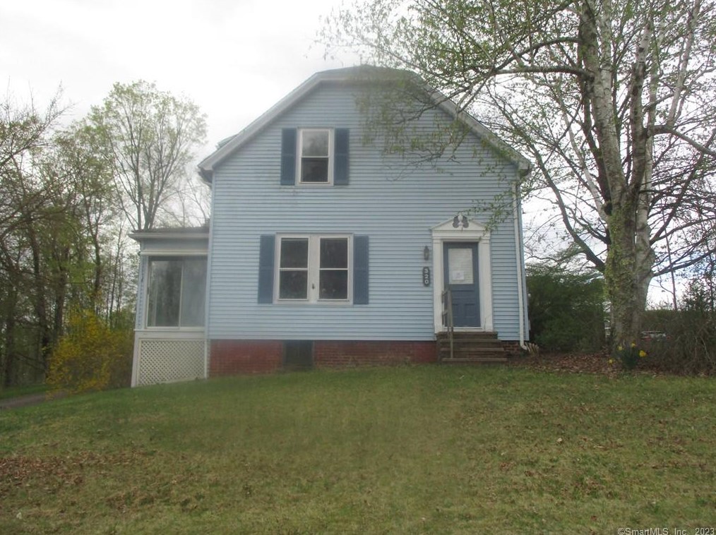320 Mapleton Ave, Suffield, CT 06078