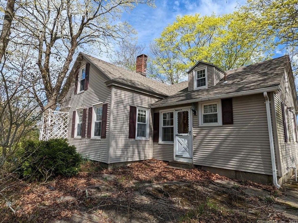 240 Bridge St, Groton, CT 06340