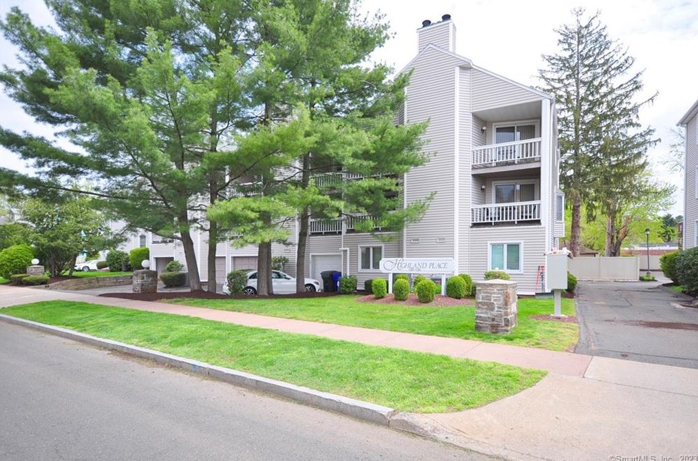 120 S Highland St #120, Hartford, CT 06119
