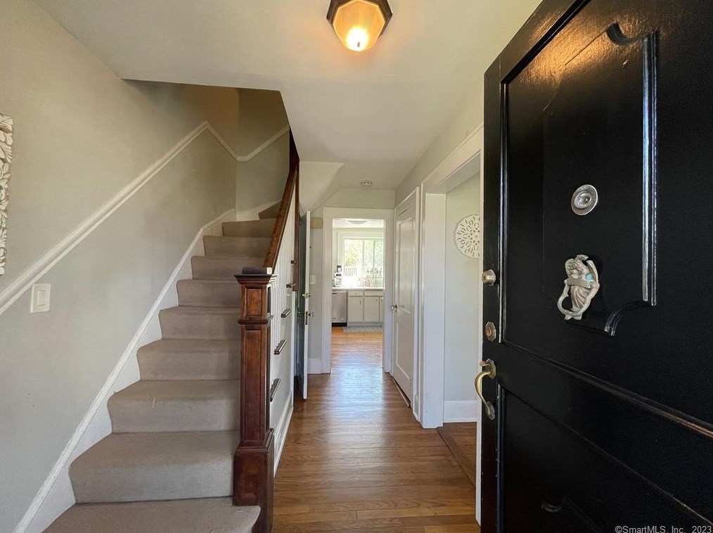 19 Hassake Rd, Old Greenwich, CT 06870