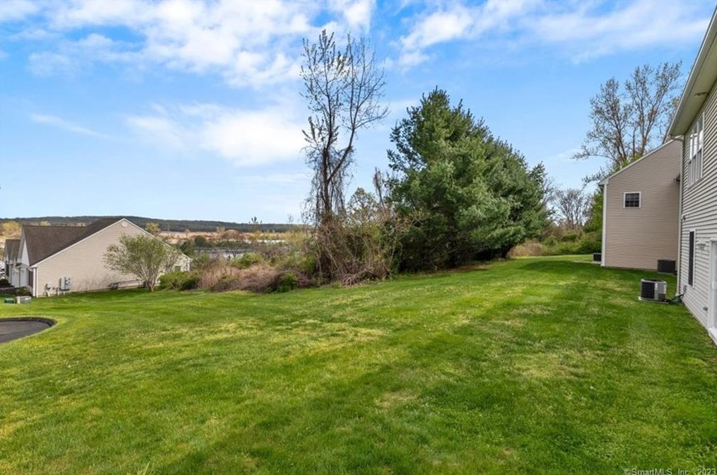 2950 State St, New Haven CT 06517-1715 exterior