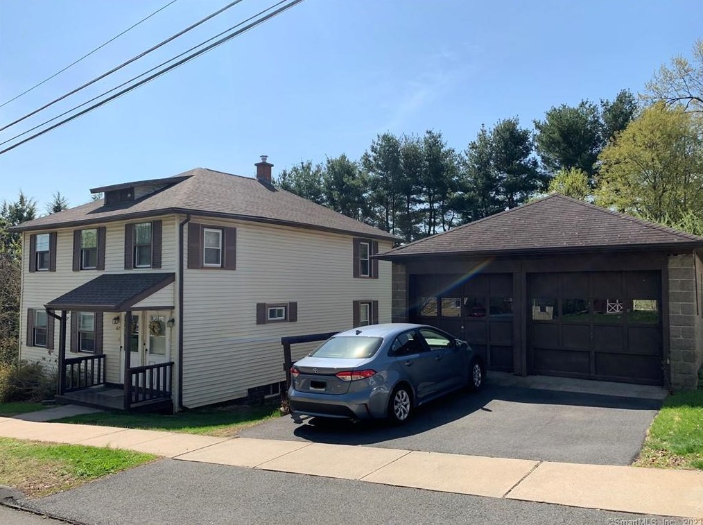62 Whiton, Windsor Locks, CT 06096