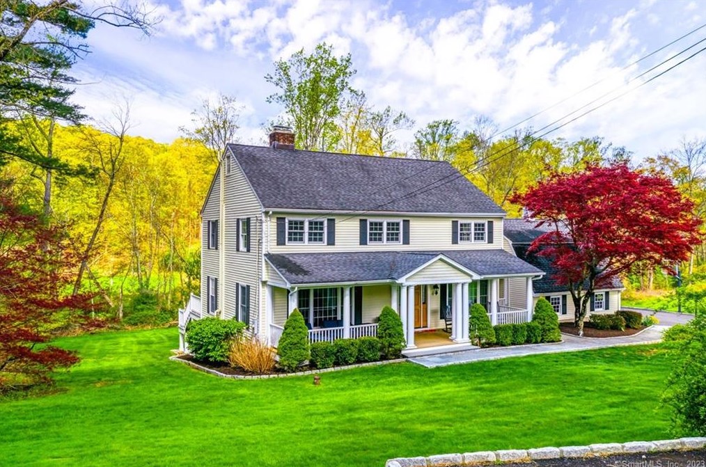 23 Bloomer Rd, Ridgefield, CT 06877