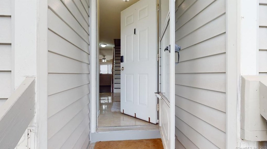 414 Cypress Rd, Hartford, CT 06111-5617