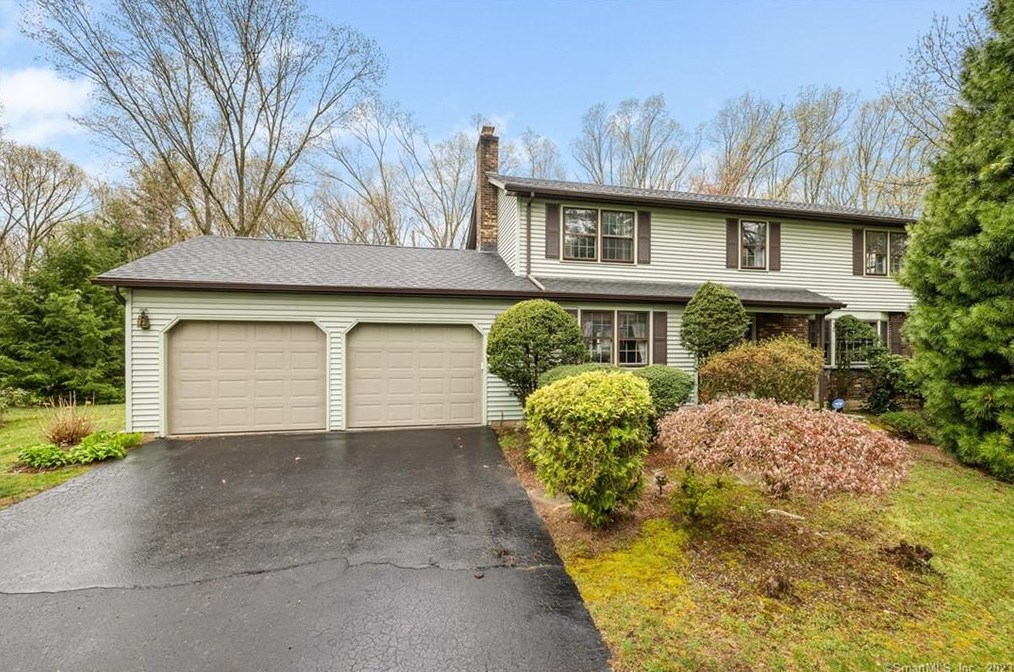 82 Lighthouse Hill Rd, Windsor, CT 06095
