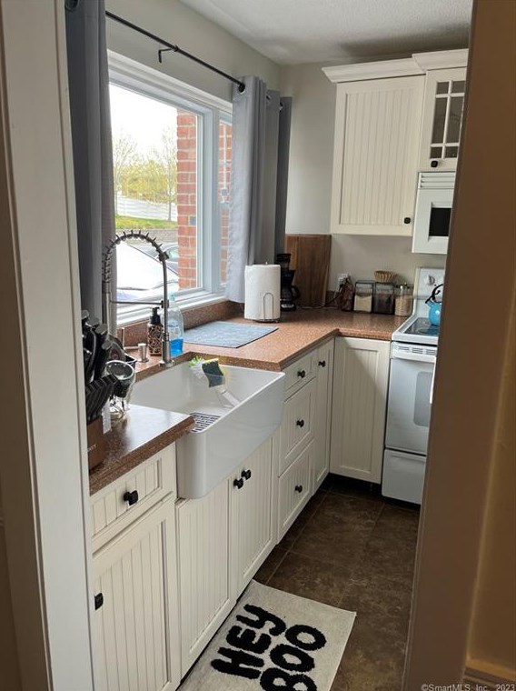 55 Porter Ave #5d, Union City, CT 06770