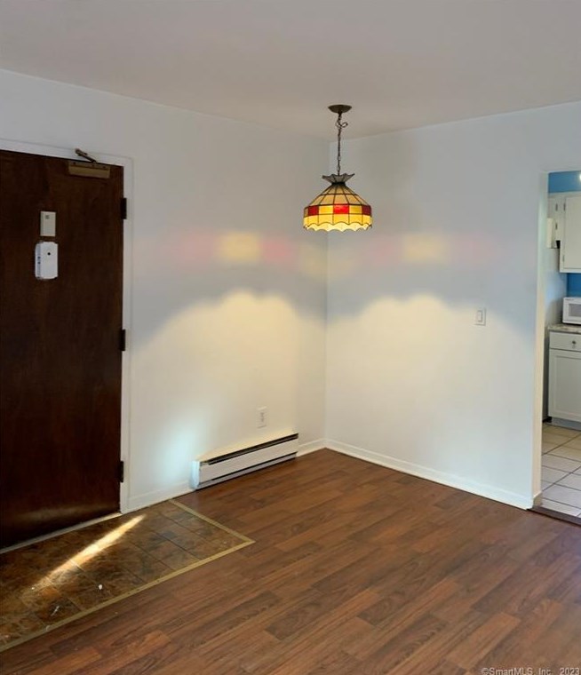 81 Briarwood Ln #d, Branford, CT