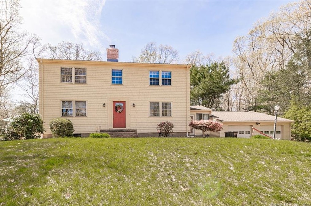 182 Vernon W, Manchester, CT 06042