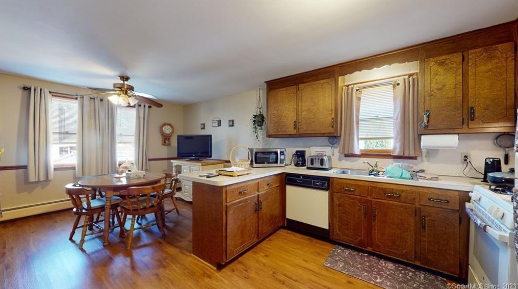 24 Acorn St #1, New Britain, CT 06051