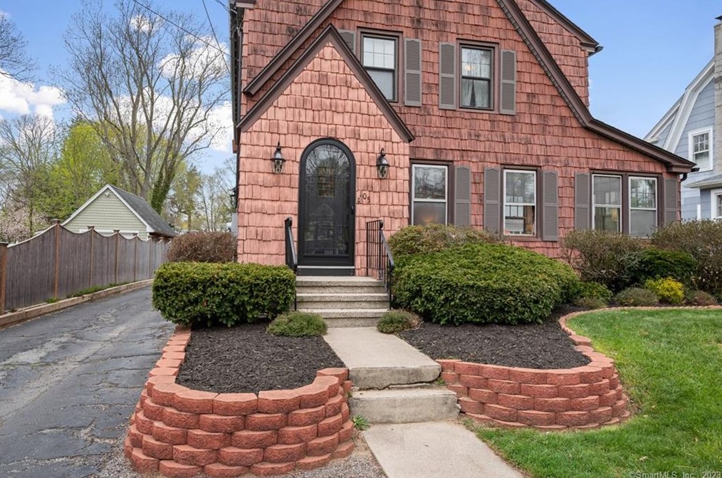 105 Glenwood Ave, United States Coast Guard Ac, CT 06320