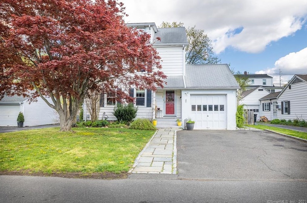24 Russell St, Norwalk, CT 06855