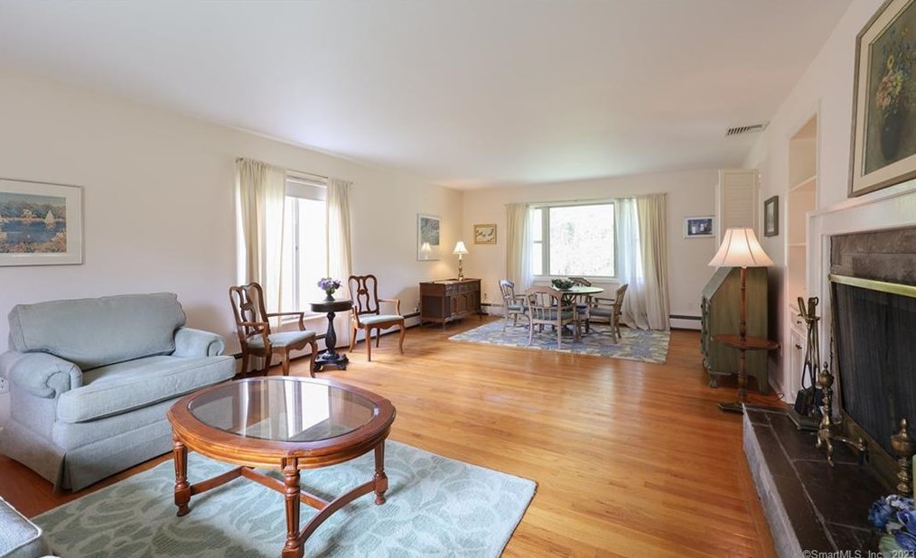 126 Flagler Ave, Cheshire, CT 06410
