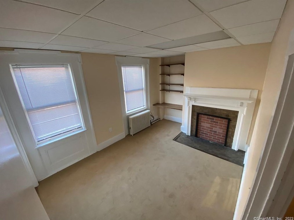 58 Huntington St #c, United States Coast Guard Ac, CT 06320