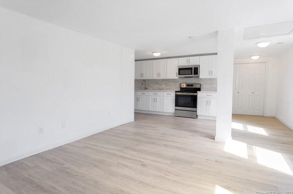 33 William St, Danbury, CT 06810