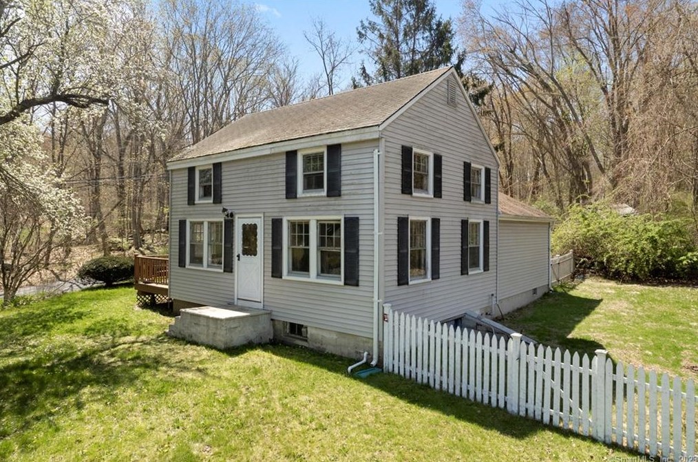 4 Swain Johnson, Haddam, CT 06438