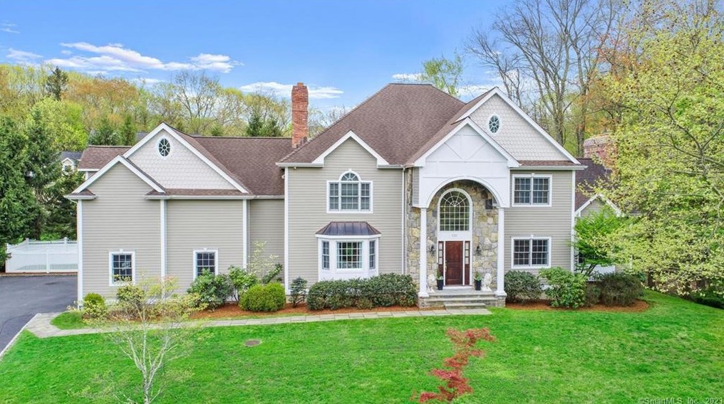 222 Roxbury Rd, Stamford, CT 06902