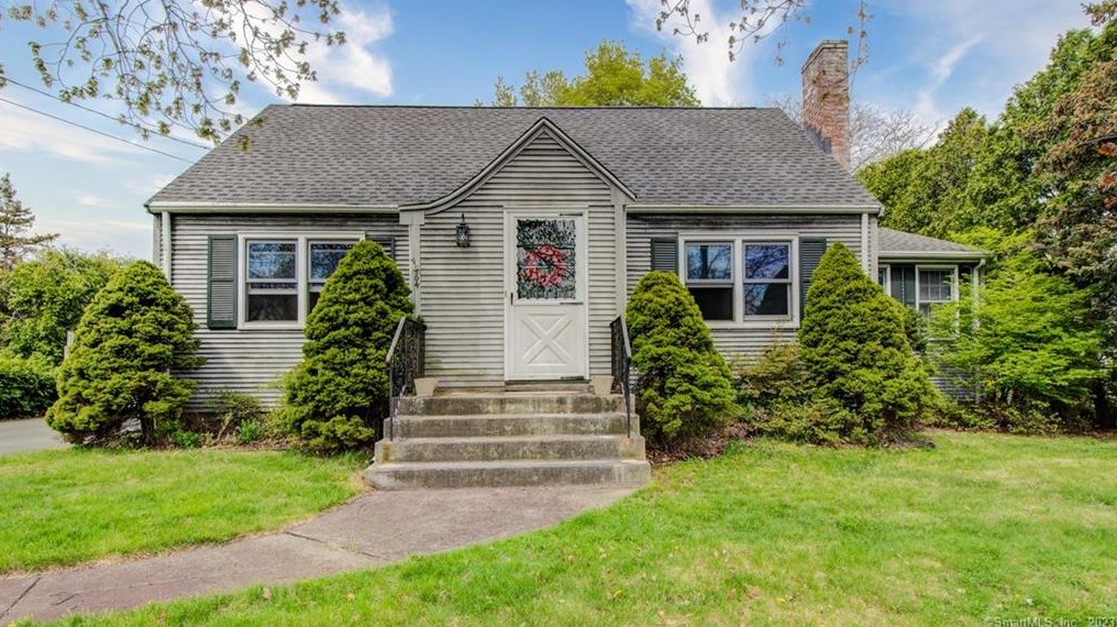 64 Homecrest Dr, Kensington, CT 06037