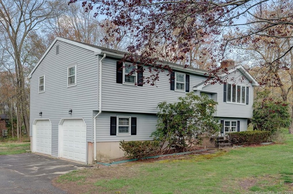 469 N Harwinton Ave, Terryville, CT 06786