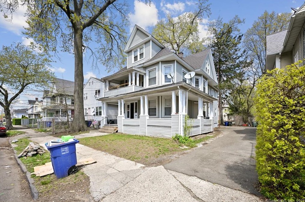 464 Colorado Ave #1, Bridgeport, CT 06605
